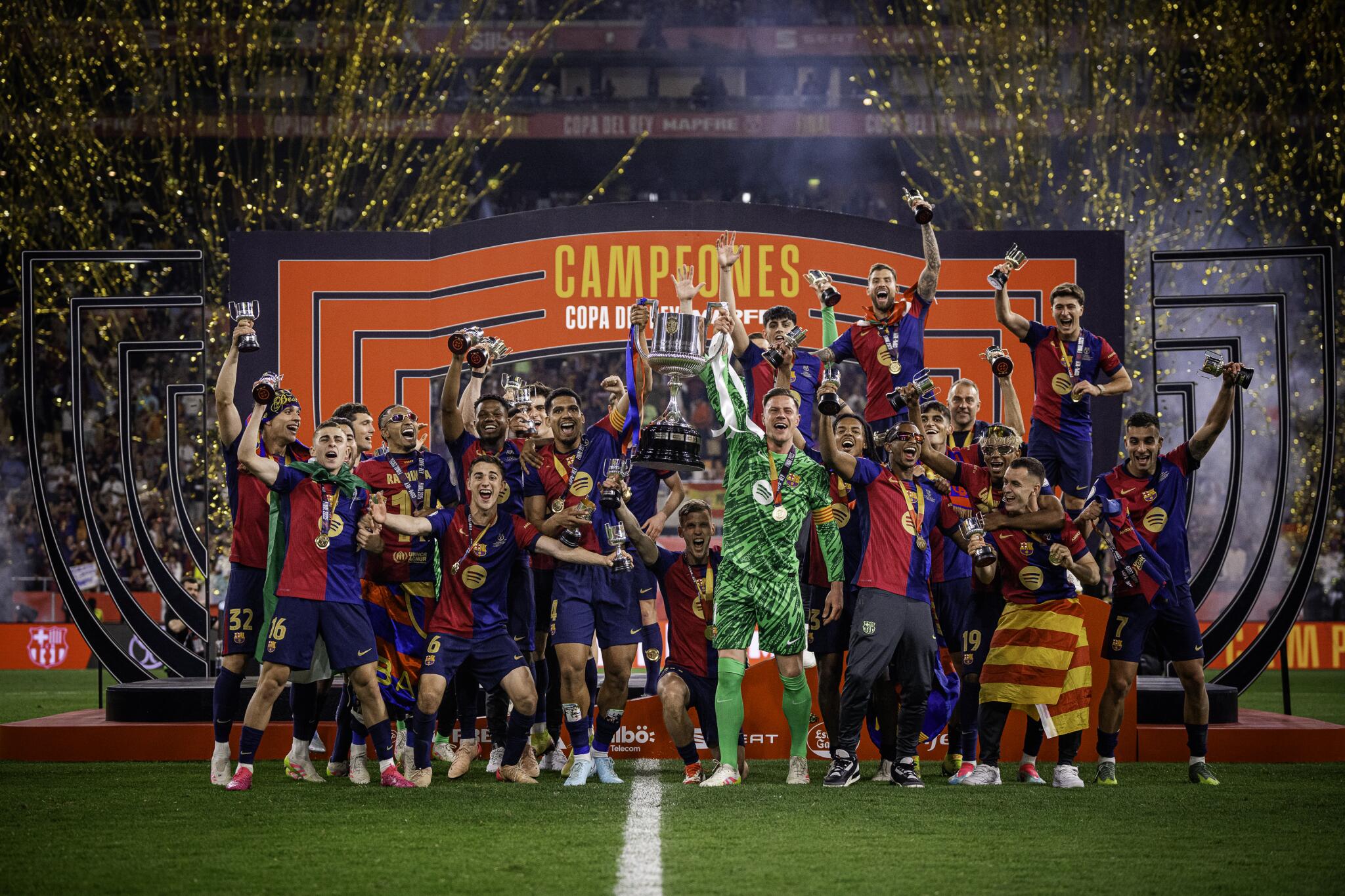Discovery splash banner for BARCA PL Discord server