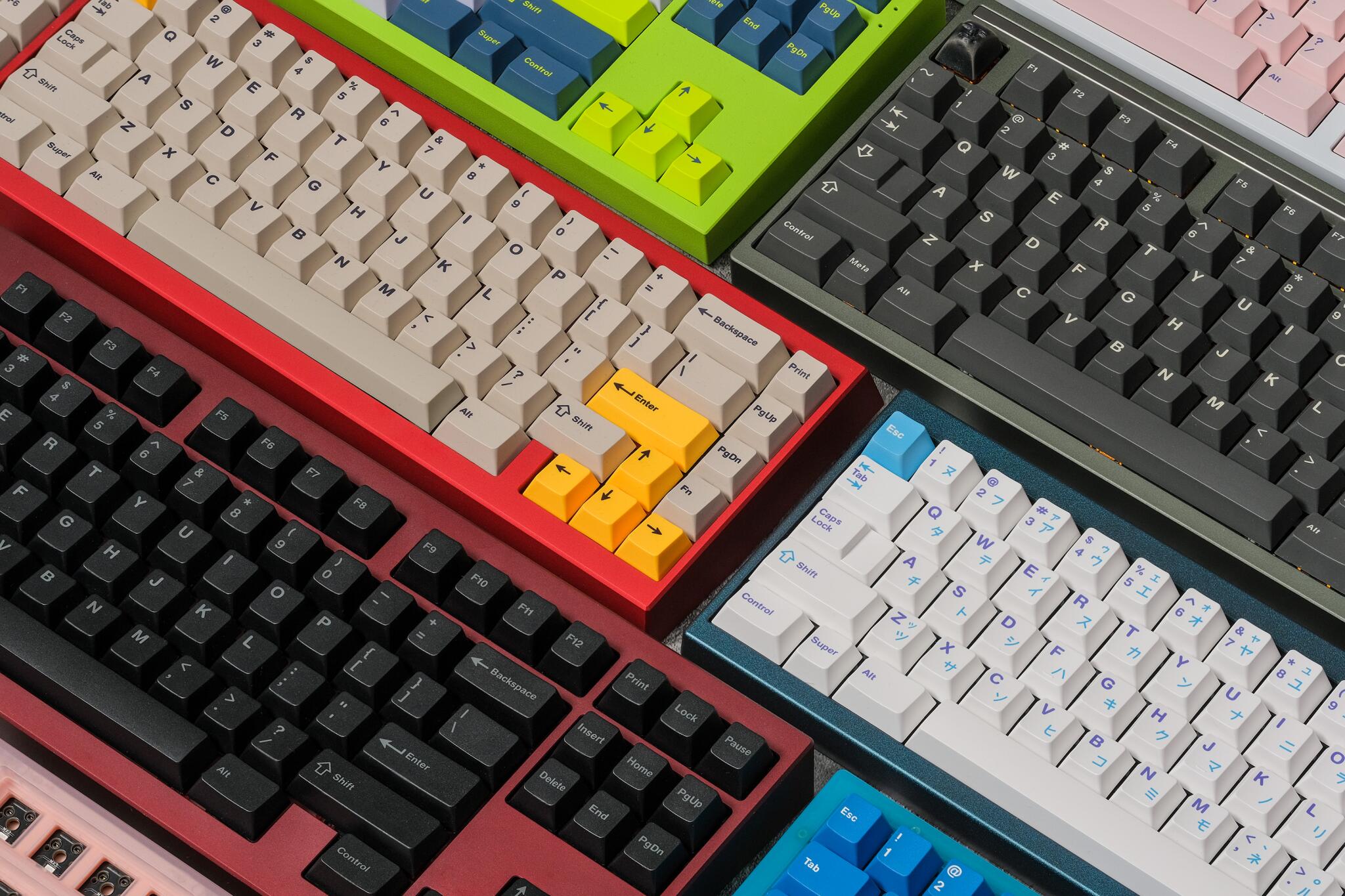 Discovery splash banner for NovelKeys Discord server